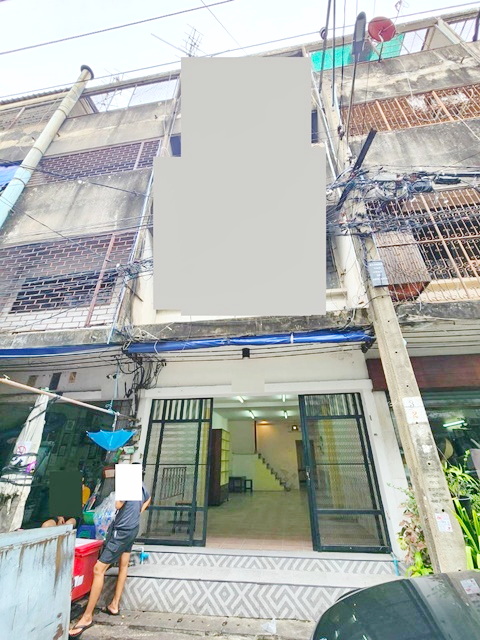 ประดิพัทธ์ 11-22 BTSสะพานควาย 640ม.  พญาไท ร้านอาหารให้เเช่าร้านอาคาร 3.5 ชั้น  พหลโยธิน 19ตร.วา. 239ตร.ม. BTSอารีย์ 1 กม.