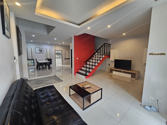 For Rent : Town home near Super Cheap Market, 3 Bedroom 3 Bathroom