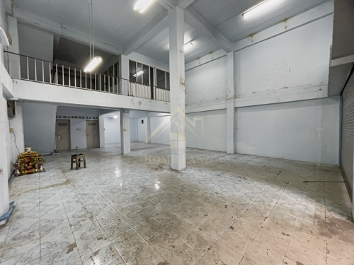 ขาย และ เช่า อาคารพาณิชย์ 4.5 ชั้น ติดถนน ซอยเอกชัย 102