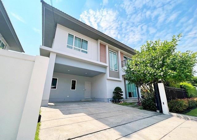 ให้เช่าบ้านเดี่ยว 2 ชั้น 68.5 ตรว. ไลฟ์ บางกอก บูเลอวาร์ด รังสิต ถ.รังสิต-นครนายก (เลี้ยงสัตว์ได้)