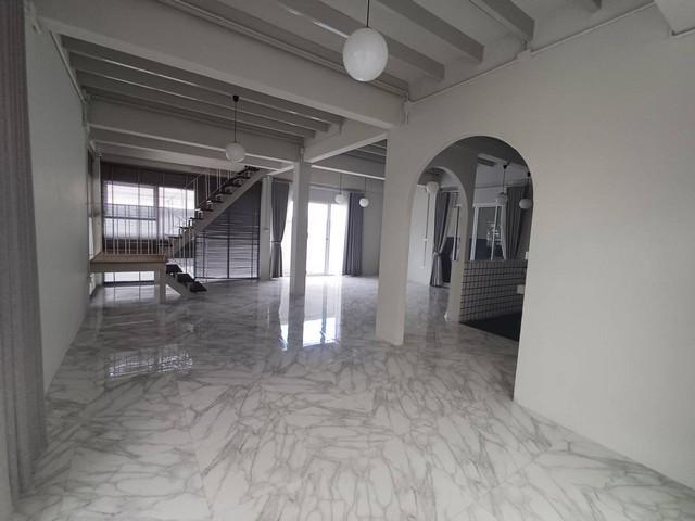 ขายบ้านเดี่ยว 2 ชั้น 40 ตรว. ย่านสุทธิสาร ห้วยขวาง หลังมุม ใกล้ MRTสุทธิสาร