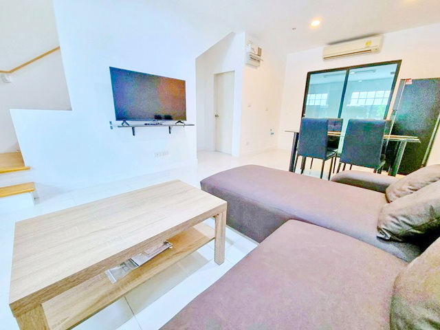 ให้เช่าทาวน์โฮม 3 ชั้น กัลปพฤกษ์ กำนันแม้น  18ตร.วา.218 ตร.ม. บ้านกลางเมือง MRT ภาษีเจริญ 1.3 กม.เฟอร์ และเครื่องใช้ไฟฟ้า 3 นอน