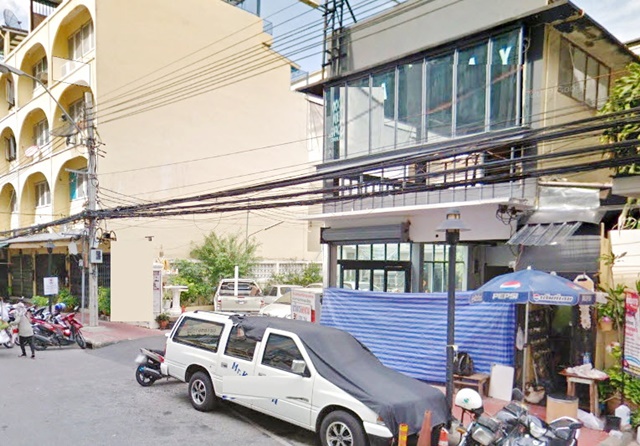 แหล่งชุมชน ท่องเที่ยวMRTสามยอด 700 ม.ให้เช่าร้านอาหาร ติดถนนใหญ่  56ตร.ม 4 น้ำ  ข้าวสาร ย่านเสาชิงช้า อนุสาวรีย์ประชาธิปไตย