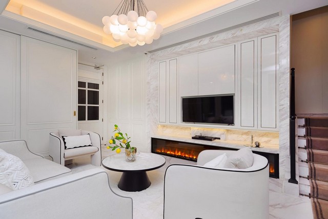 HR2735ขายและให้เช่าทาวน์โฮมหรู 3 ชั้น โครงการThe Boulevard Ekkamai 22 ตกแต่งสวย ใจกลางย่านธุรกิจ