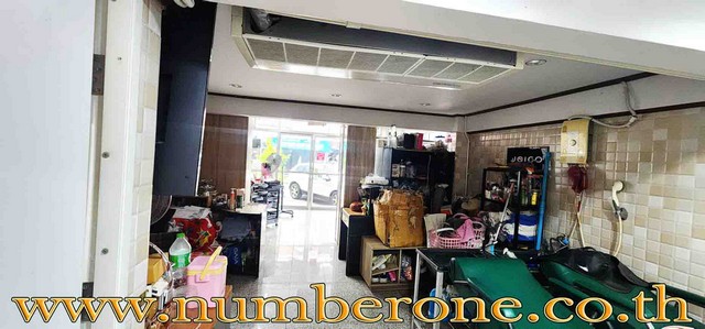 ม.รามอินทรานิเวศน์ ซ.รามอินทรา 67 ถ.รามอินทรา ขว.จระเข้ ข.บางกะปิ จ.กรุงเทพฯ