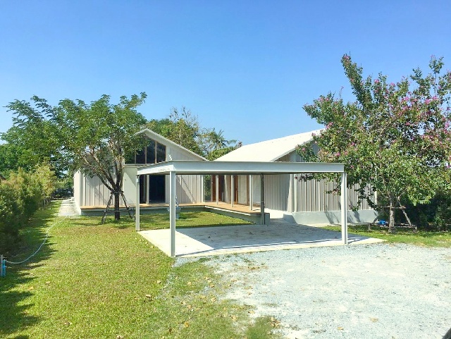 วิวสระน้ำ แหล่งท่องเที่ยว บางพระ ถ.ชลบุรี-พัทยา ให้เช่าสำนักงาน โกดัง  240 ตร.ม.  5ห้อง 200 ตร.วา. บ้านหัวโกรก-หนองรี  6 น้ำ  แกรนด์แคนยอน 