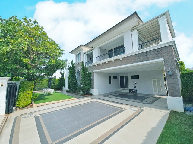 ขายบ้านสวยขนาดใหญ่ โครงการ ลดาวัลย์ ราชพฤกษ์-ปิ่นเกล้า พื้นที่เยอะ เหมาะสำหรับครอบครัวใหญ่ ให้บรรยากาศแห่งการพักผ่อน