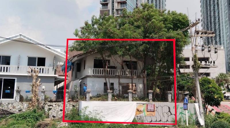 ##ขายบ้านเดี่ยว 2 ชั้น หมู่บ้านซีวิว พูลวิลล่า ใกล้หาดจอมเทียนโซน : บางละมุง  จ.ชลบุรีที่ตั้ง :  หมู่บ้านซีวิว พูลวิลล่า  ต.หนองปรือ  อ.บางละมุง  จ.ชลบุรีลักษณะโดยทั่วไป- บ้านเดี่ยว 2 ชั้น มบ.ซีวิว พูลวิลล่า ใกล้หาดจอมเทียน เพียง! 200 เมตร  - เนื้อที่  69  ตรว. หน้ากว้าง  13  เมตร  ลึก  24  เมตร- 2 ห้องนอน, 1 ครัว, 1 ห้องโถง, 2 ห้องน้ำ , มีที่จอดรถ- บรรยากาศติดทะเล เงียบสงบ น่าอยู่อาศัย เหมาะเ