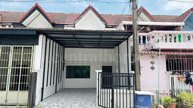 ทาว์นเฮ้าส์ ธนาลักษณ์ 2 รังสิต คลอง 2  รีโนเวทใหม่ พร้อมอยู่