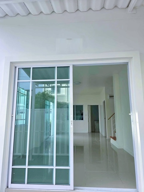 ใหญ่มาก ให้เช่าบ้านเดี่ยว 2 ชั้น อมตะฝั่งดอนหัวฬ่อ ศุขประยูร ตลาดหนองตำลึง 1.6กม.  ใหม่ทั้งหลัง  40ตร.วา.160ตร.ม. 4 นอน 2 น้ำ