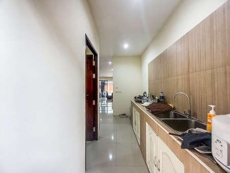 Commercial Townhouse for rent good location 3bed 3bahth angthong koh samui suratthani