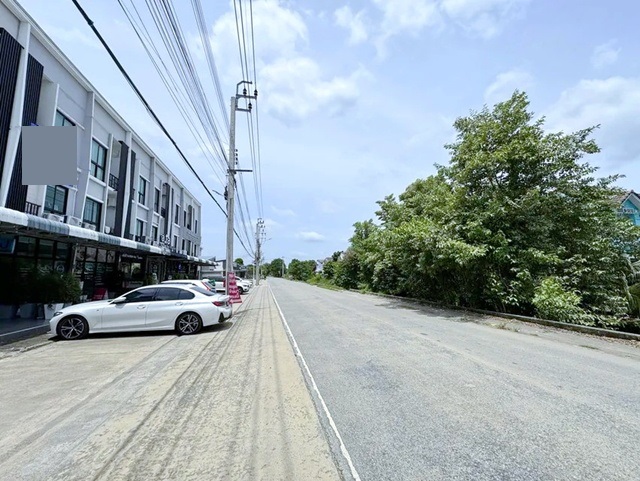 ถ.ราชพฤกษ์ ชัยพฤกษ์ MRT บางรักใหญ่ 3.3กม.ให้เช่าอาคารพาณิชย์ 3ชั้น 18ตร.วา. 220ตร.ม.  3น้ำ  เซ็นทรัลเวสต์เกต 4.5 กม.