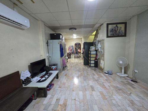 ทาวน์โฮม 2 ชั้น โครงการ ปิยวรารมย์ เฟส 2 บ้านกล้วย - ไทรน้อย หลังริม