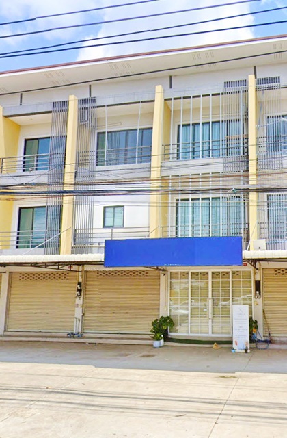 หลวงพ่อโสธร ติดถนนเมน เมกะโฮม 1.6 กม. อาคาร 3 ชั้น 24 ตร.วา. 284 ตร.ม. บางกรูด บ้านโพธิ์ ฉะเชิงเทรา  3นอน 3 น้ำ พร้อมเฟอร์ เครื่องใช้ไฟฟ้า 