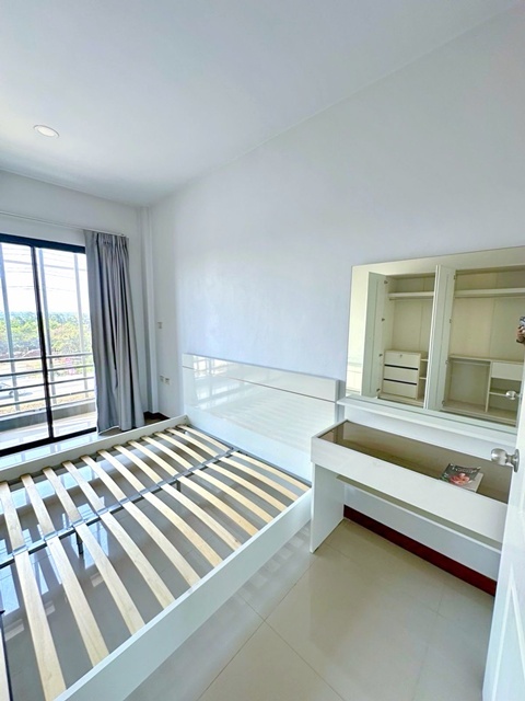 หลวงพ่อโสธร ติดถนนเมน เมกะโฮม 1.6 กม. อาคาร 3 ชั้น 24 ตร.วา. 284 ตร.ม. บางกรูด บ้านโพธิ์ ฉะเชิงเทรา  3นอน 3 น้ำ พร้อมเฟอร์ เครื่องใช้ไฟฟ้า