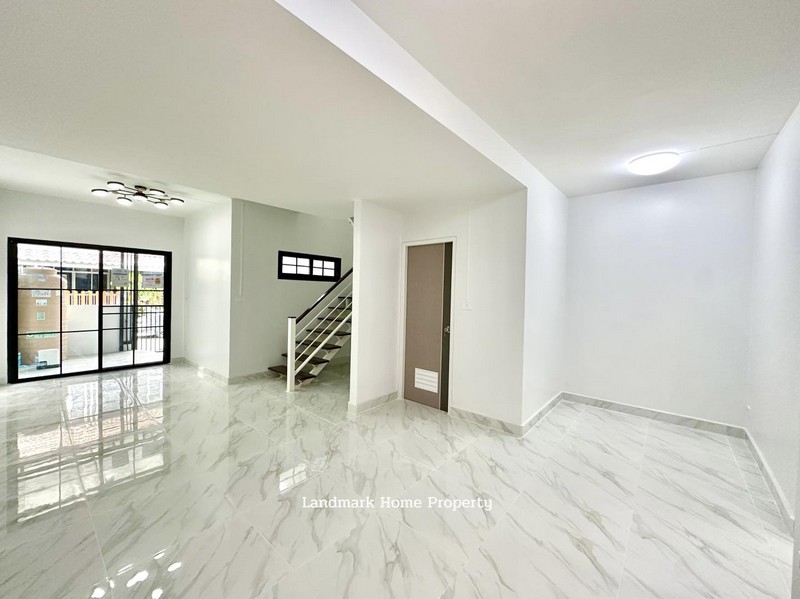 lN-061 ขายทาวน์เฮ้าส์ 2 ชั้น พฤกษา45 บางใหญ่ พื้นที่ 16 ตร.ว 3 นอน  2 น้ำ รีโนเวทใหม่ ต่อเติมครัว และโรงรถ พร้อมอยู่