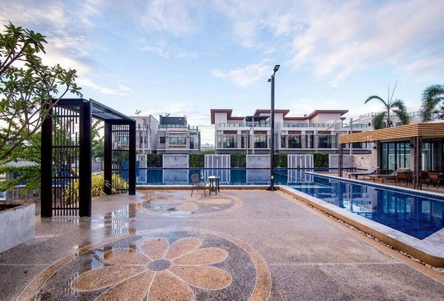 ทาวน์เฮาส์สุชาวลัย แอทซี ชะอำ โครงการใกล้ทะเล มีความเป็นส่วนตัวสูง บรรยากาศเงียบสงบ