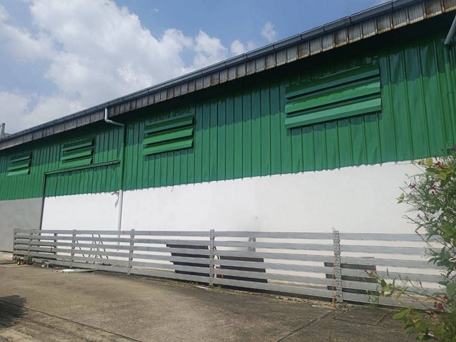 โกดังพร้อมออฟฟิศให้เช่า (ว่างพร้อมเข้าอยู่กันยายนนี้) พิกัด : ซอย พัฒนาการ 34 แขวงสวนหลวง เขตสวนหลวง กรุงเทพ