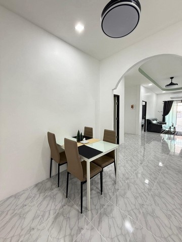 ขายบ้านทาวน์เฮาส์  หมู่บ้านดาราพรรณ 5  ซอยเขาตาโล 3