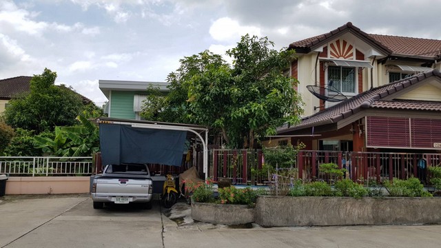 ขายทาวเฮ้าส์หลังริม หมู่บ้านพฤกษาวิลล์ 10 พุทธมณฑลสาย4 ต.กระทุ่มล้ม อ.สามพราน จ.นครปฐม