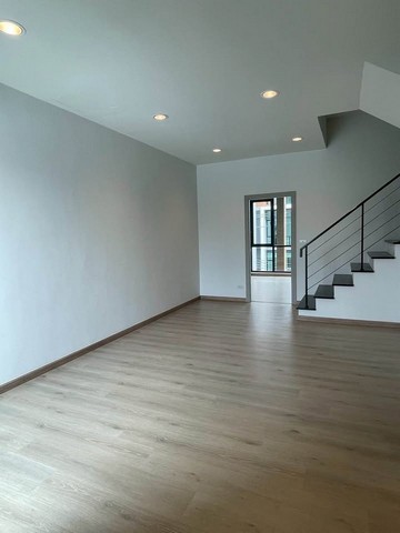 HR2753ให้เช่า Home Office บนถนนนวมินทร์ โครงการPremium Place Mix เหมาะสำหรับบริษัท, โฮมออฟฟิศ, คลินิก, หรือสำนักงานขนาดกลาง