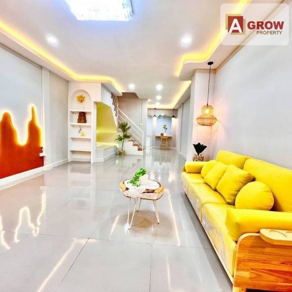 ขาย/ให้เช่าหมู่บ้านนครทองปาร์ควิว 1 ถนนบางกรวย-ไทรน้อย บ้านสวย ตกแต่งครบพร้อมเข้าอยู่