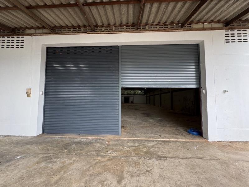 เช่าโกดัง 600 ตารางเมตร หรือ 150 ตารางเมตร พร้อมใช้งานในตัวเมืองราชบุรี  จังหวัดราชบุรี