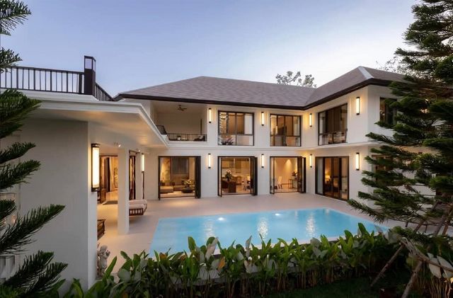 โซนหนองผึ้ง สารภี บ้านพูลวิลล่าหรู 27,980,000 บาท 197.7 ตรว. บ้านสร้างใหม่ เรียบหรู บรรยากาศเงียบสงบ ร่มรื่น ใกล้เมือง เดินทางสะดวก