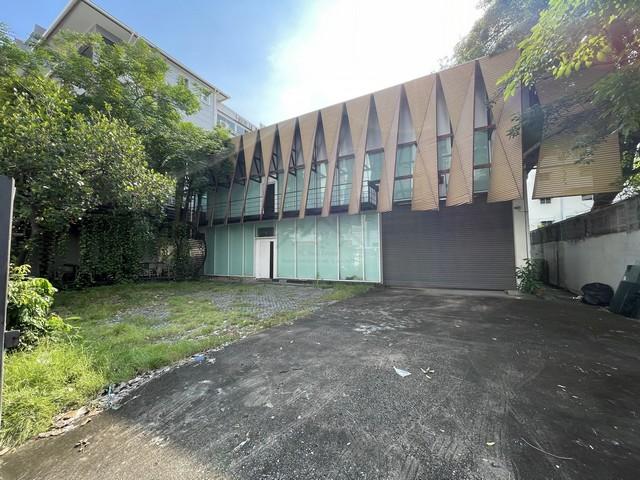 ให้เช่าโกดังพร้อมออฟฟิศ 200 ตร.ว. ซอยบางนาตราด 32 ใกล้เซ็นทรัลบางนา