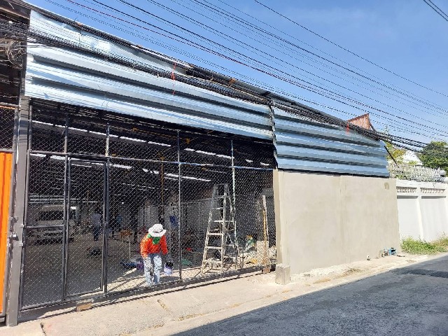 ให้เช่าโกดัง เนื้อที่ 340 ตารางเมตร ซอยนวมินทร์ 78 เข้าซอย 150 เมตร บึงกุ่ม กรุงเทพ