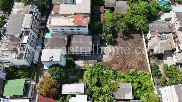 ลดราคา ที่ดินเปล่า 385 ตร.วา ซ.กรุงธนบุรี 1 ใกล้ BTS กรุงธนบุรี