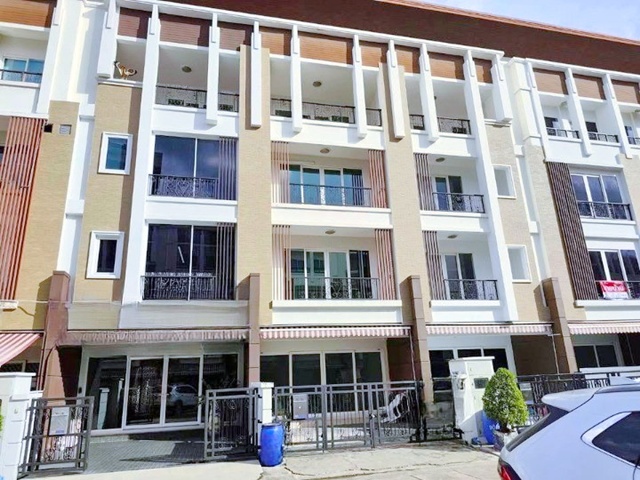 ซ. สุขสวัสดิ์ 56-64 ให้เช่าโฮมออฟฟิศ 4 ชั้น  280 ตร.ม. บิ๊กซี สุขสวัสดิ์ 150 ม.ตลาดพระประแดง 600 ม. พระจอมเกล้าธนบุรี 2.9 กม.4 นอน 4 น้ำ 