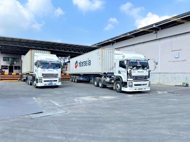 ตลาดคลังเซเว่น 1.1 กม. Free Zone ให้เช่าโรงงาน ปลอดอากร ศูนย์โลตัส บางบัวทอง 2.5 กม.  โกดัง 1200ตร.ม. 400ตร.วา. ถ.บางบัวทอง-สุพรรณบุรี