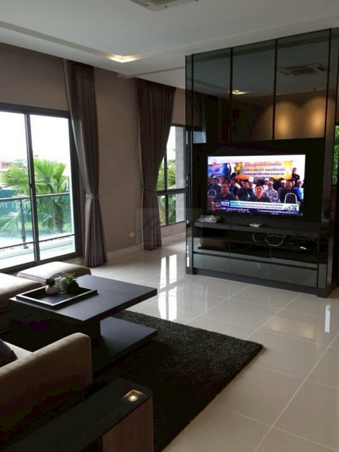 ให้เช่าบ้านเดี่ยว 2 ชั้นหลังใหญ่ 110 ตรว. 6 ห้องนอน เเดอะ ปาล์ม พัฒนาการ The Plam Pattanakarn ซอยพัฒนาการ 38 ** ขายราคาต่ำกว่าตลาด