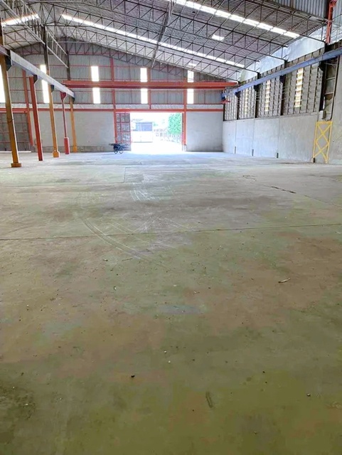 รพ.เฉลิมพระเกียรติ 1.5 กม.ให้เช่าโกดัง เก็บสินค้า  4,200ตร.ม. 1,050ตร.วา. ตลาดนัดมาบชะลูด 1.9 กม.2 นิคมมาบตาพุด 500 ม. ถ.มาบชลูด-แหลมสน 