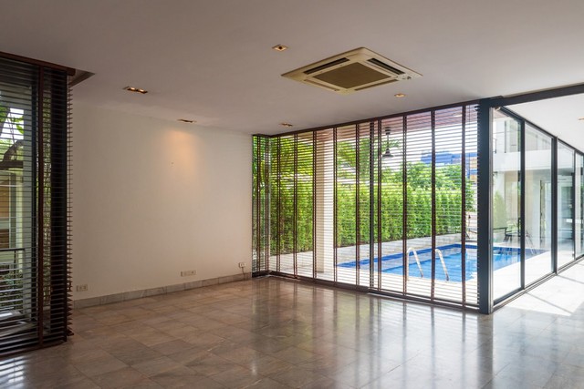 ให้เช่าบ้านเดี่ยว4ชั้นใจกลางอารีย์เขตพญาไท4นอนพร้อมสระส่วนตัวเหมาะอยู่อาศัยและทำโฮมออฟฟิศใกล้BTSอารีย์