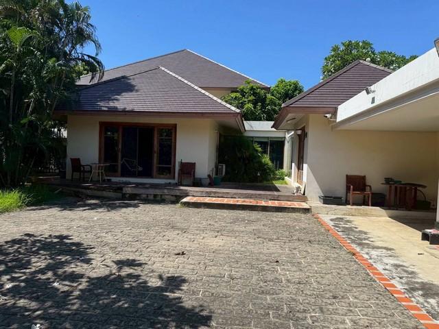 ขายบ้านเดี่ยว 2 ชั้น 1 ไร่ ติดคลองในโครงการเมืองเอก โครงการ 6 หลักหก ปทุมธานี