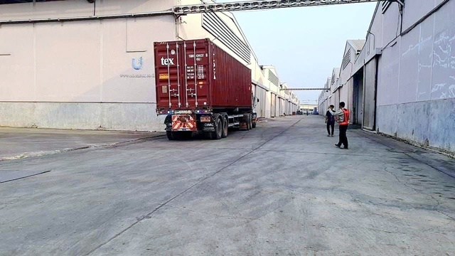 Free Zone ปลอด ให้เช่าโรงงาน โกดังรับฝากสินค้า 800 ตร.ม. 302 ตร.วา.ศูนย์กระจายสินค้าโลตัส บางบัวทอง 2.5 กม.   ถ.บางบัวทอง-สุพรรณบุรี