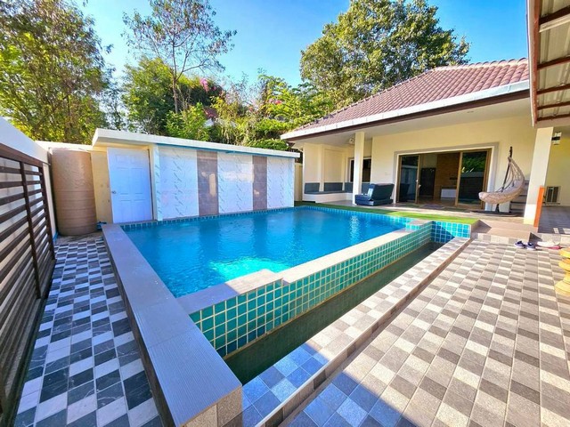 พูลวิลล่าชั้นเดียว เฟอร์ครบ ใกล้ M Sport ม.พายัพ    