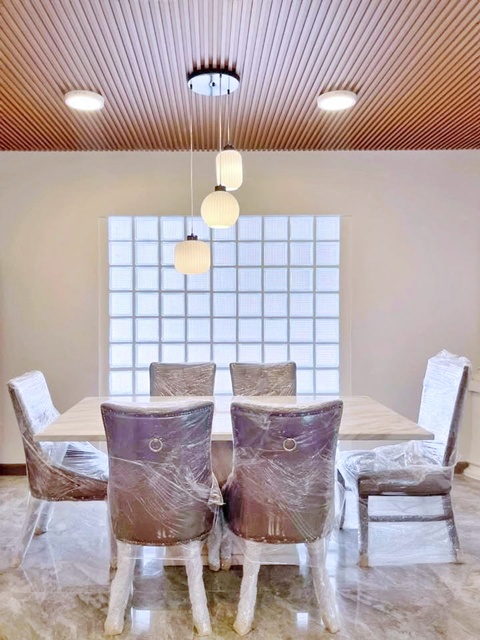 BTS ทองหล่อ 1.7กม. 5นอน ให้เช่าบ้านสไตล์โมเดิร์น 5 ชั้น หลังใหญ่หรู 601 ตร.ม. จัดเต็มเฟอร์