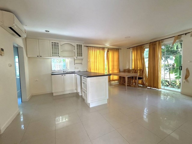 ให้เช่า บ้านเดี่ยว2ชั้น 85ตรว. อยู่ถนนกิ่งแก้ว  ใกล้สนามบินสุวรรณภูมิ