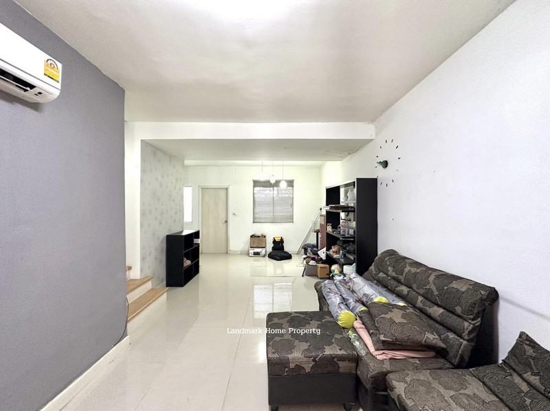 LM25-0057 ขายทาวน์โฮม 2 ชั้น ติดถนนนครอินทร์ มบ.พฤกษาวิลล์43 พระราม5 นครอินทร์ เนื้อที่ 17.2 ตรว 3นอน 2น้่ำ