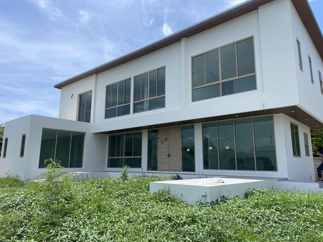 ขายบ้านเดี่ยว 2 ชั้น พร้อมที่ดิน 1 ไร่ 1 งาน 62 ตร.ว. ซอยอ้อมใหญ่ อ.สามพราน จ.นครปฐม