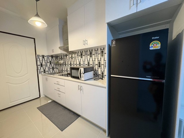 คอนโดให้เช่า วิวทะเล 1B   ถนนทัพพระยา  ห้องเพิ่งได้รับการปรับปรุงใหม่