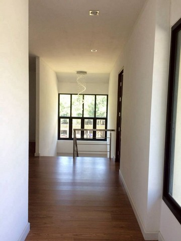 บ้าน 3 หลัง เนื้อที่กว้าง บรรยากาศดี ร่มรื่น โซนแม่ริม