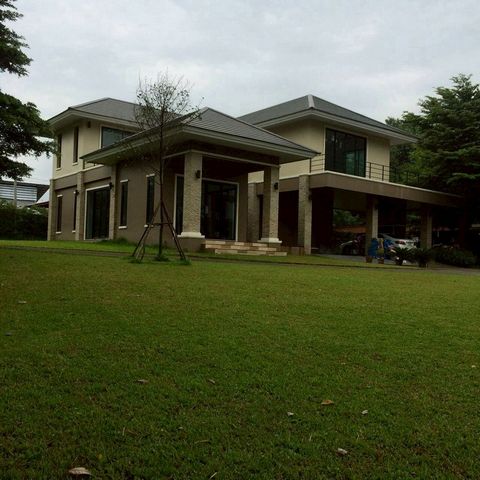 ขาย 12.9 ล้าน บ้าน 3 หลัง พร้อมที่ดิน 1 ไร่ 95 ตร.ว. บ้านหลังใหญ่ เนื้อที่กว้างขวาง บรรยากาศดี ร่มรื่น เดินทางสะดวก เข้าเมืองง่าย