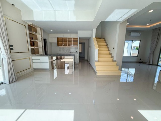 บ้านเดี่ยวใหม่ 4 ห้องนอน หมู่บ้านแกรนด์วัลเล่ย์ สุขุมวิท-หนองมน ชลบุรี TP-H1612