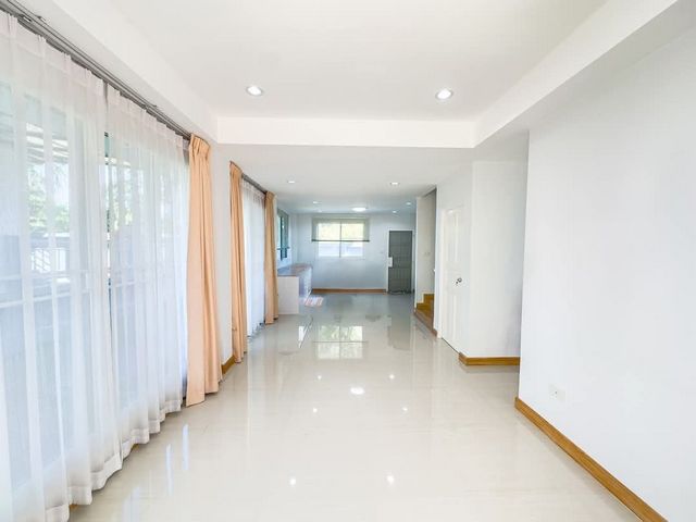 โซนแม่โจ้ ให้เช่า 12,500 บาท/เดือน ขาย 2.39 ล.เท่านั้น 48 ตรว. #สันทราย บ้าน 2 ชั้น #สไตล์โมเดิร์น #พร้อมเข้าอยู่