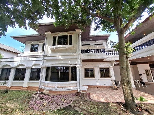 บ้านปล่อยเช่า 150ตรว. ถนนรัตนาธิเบศร์ ใกล้สะพานพระนั่งเกล้า