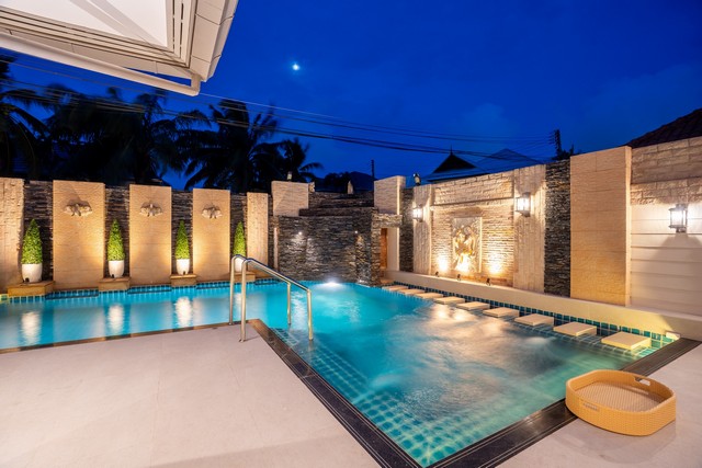 ขายบ้านพลูวิล่าขนาดที่ดิน: 228.1 ตร.วา (ประมาณ 912.4 ตร.ม.) บุญสัมพันธ์ เมืองพัทยา อำเภอบางละมุง  จังหวัดชลบุรี